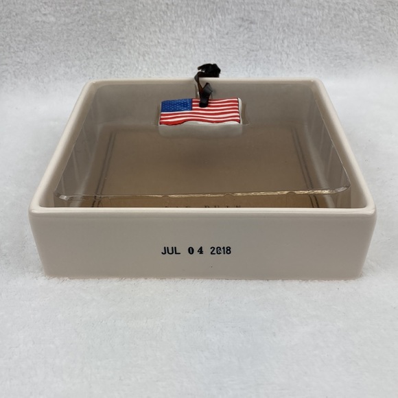 Rae Dunn Artisan Collection Americana Napkin Holder with Weight - Picture 3 of 11